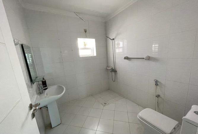 957737 - Property Image 2