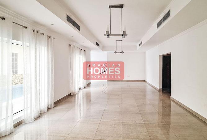 972127 - Property Image 3