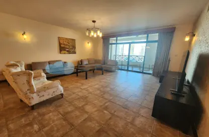 Apartment - 3 Bedrooms - 3 Bathrooms for rent in Sanabis - Manama - Capital Governorate