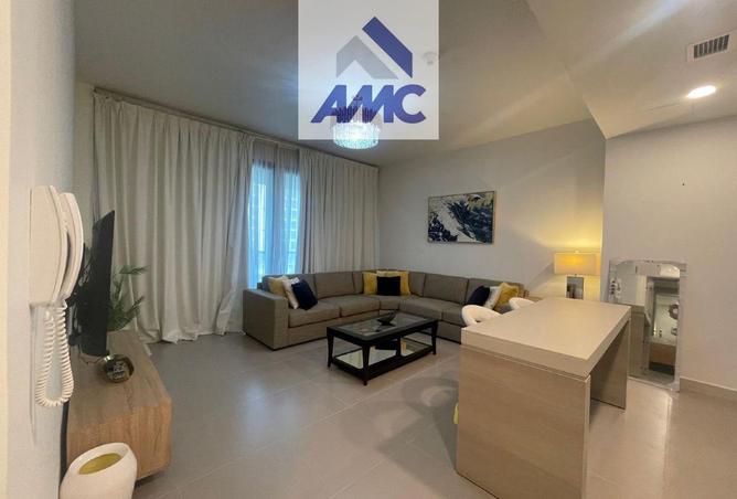 992320 - Property Image 2