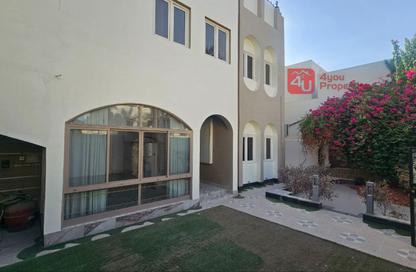 فيلا - 4 غرف نوم - 4 حمامات للايجار في البرهامة - المنامة - محافظة العاصمة