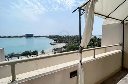 Balcony image for: Apartment - 2 Bedrooms - 2 Bathrooms for sale in Amwaj Avenue - Amwaj Islands - Muharraq Governorate, Image 1