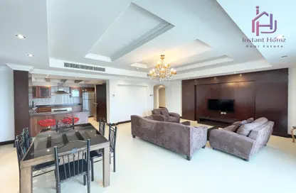 Apartment - 3 Bedrooms - 4 Bathrooms for rent in Zinj - Manama - Capital Governorate