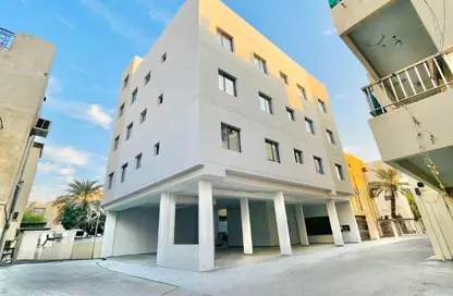 عمارة بالكامل - 8 غرف نوم - 8 حمامات للبيع في السلمانية - المنامة - محافظة العاصمة