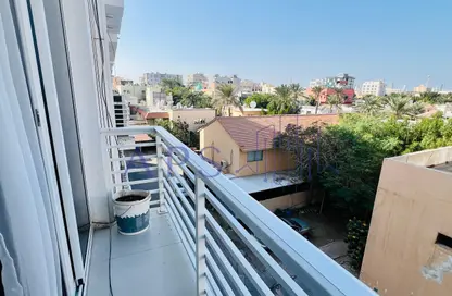Apartment - 2 Bedrooms - 2 Bathrooms for rent in Mahooz - Manama - Capital Governorate