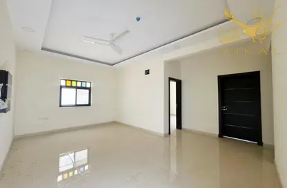 Apartment - 3 Bedrooms - 3 Bathrooms for rent in Galali - Muharraq Governorate