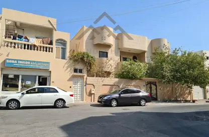 فيلا - 7 غرف نوم - 7 حمامات للبيع في عراد - المحرق