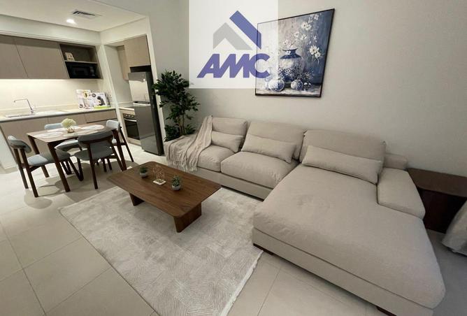 978221 - Property Image 2