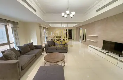 Apartment - 3 Bedrooms - 3 Bathrooms for rent in Mahooz - Manama - Capital Governorate