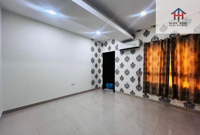 962408 - Property Image 3