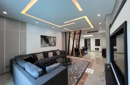 Apartment - 2 Bedrooms - 3 Bathrooms for rent in Busaiteen - Muharraq Governorate