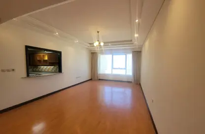 Apartment - 2 Bedrooms - 2 Bathrooms for rent in Seef - Capital Governorate