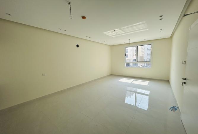 960654 - Property Image 2