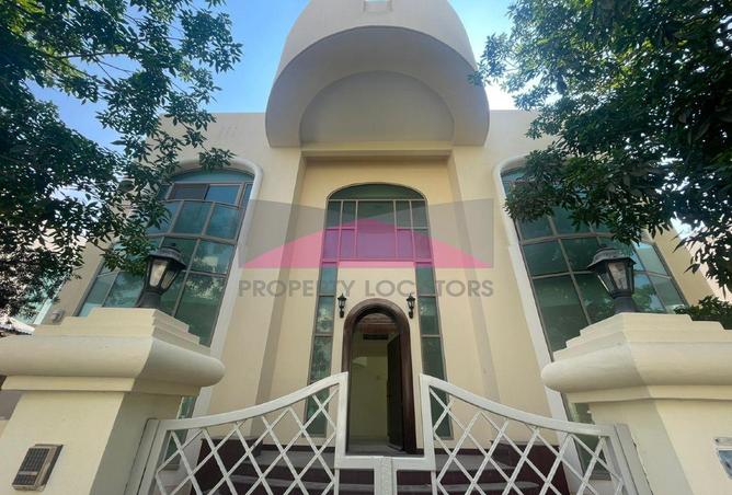 966923 - Property Image 2