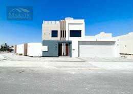 Villa - 4 bedrooms - 7 bathrooms for sale in Dumistan - Northern Governorate