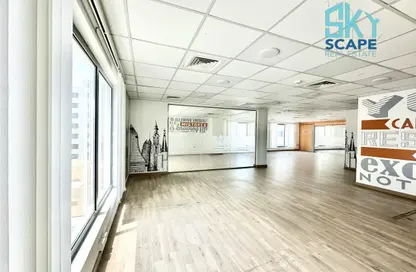 Office Space - Studio - 4 Bathrooms for rent in Seef - Capital Governorate