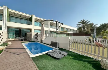 Villa - 2 Bedrooms - 3 Bathrooms for rent in Tala Island - Amwaj Islands - Muharraq Governorate