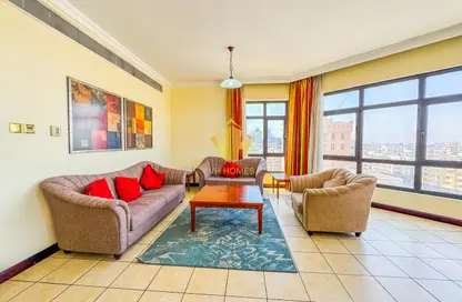 Apartment - 2 Bedrooms - 3 Bathrooms for rent in Hoora - Capital Governorate