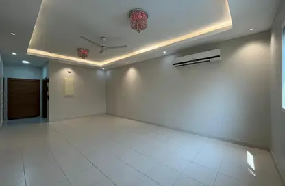 Apartment - 3 Bedrooms - 3 Bathrooms for rent in Janabiya - Northern Governorate