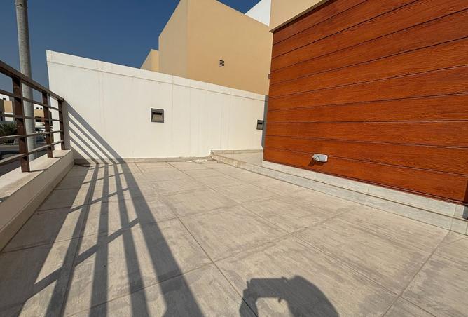 987952 - Property Image 2