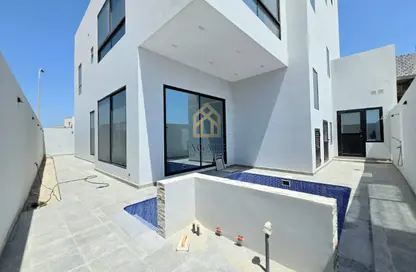 Villa - 6 Bedrooms - 7 Bathrooms for rent in Diyar Al Muharraq - Muharraq Governorate