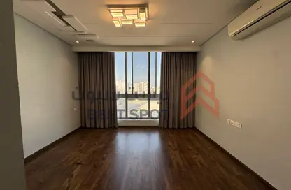 شقة - 3 غرف نوم - 3 حمامات للايجار في الجنبية - المحافظة الشمالية