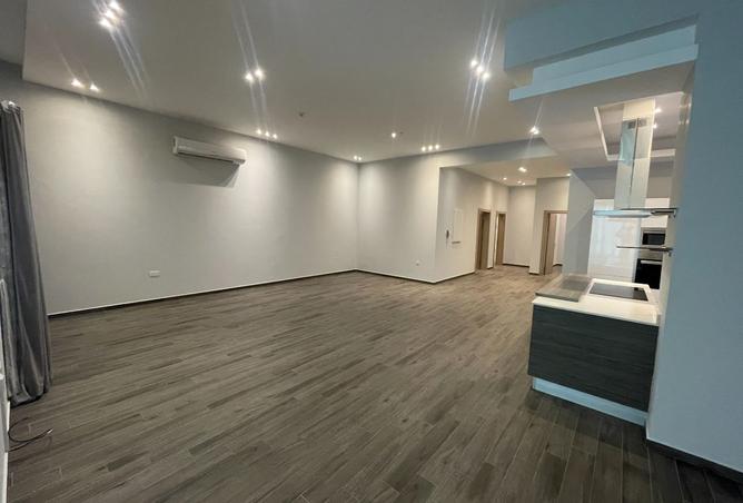 963041 - Property Image 3