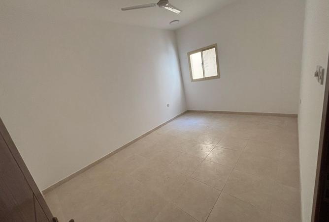 971447 - Property Image 3