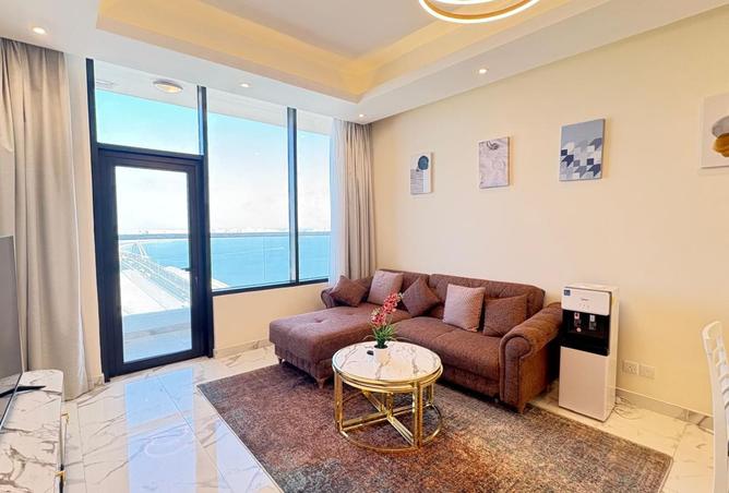 985287 - Property Image 2