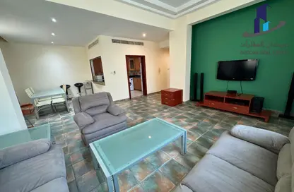 Apartment - 2 Bedrooms - 3 Bathrooms for rent in Al Juffair - Capital Governorate