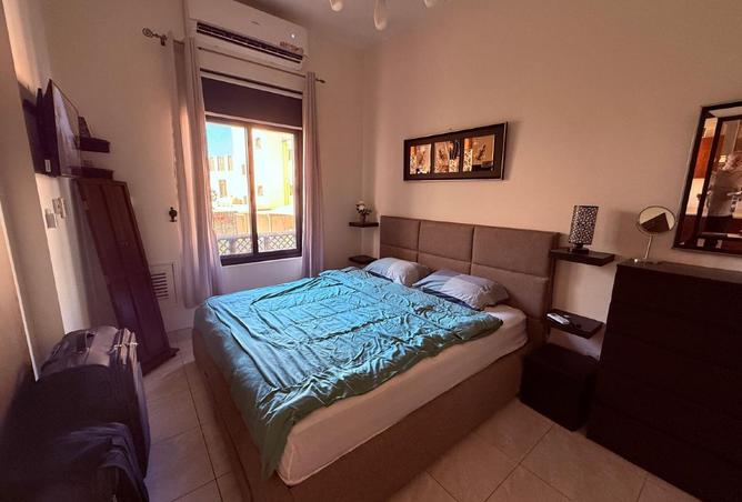 982136 - Property Image 3