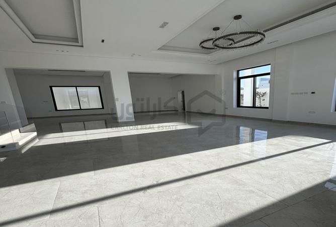 916747 - Property Image 3