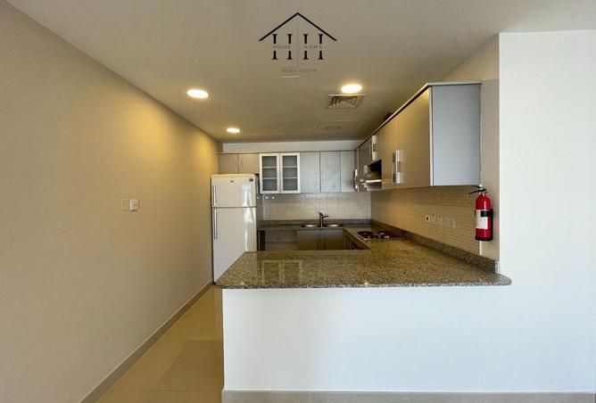 989272 - Property Image 3