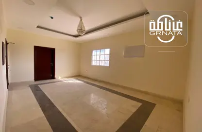 Apartment - 2 Bedrooms - 2 Bathrooms for rent in Jidhafs - Northern Governorate