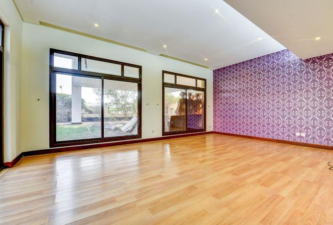 962048 - Property Image 3