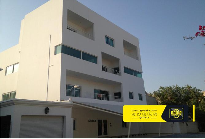 748099 - Property Image 2