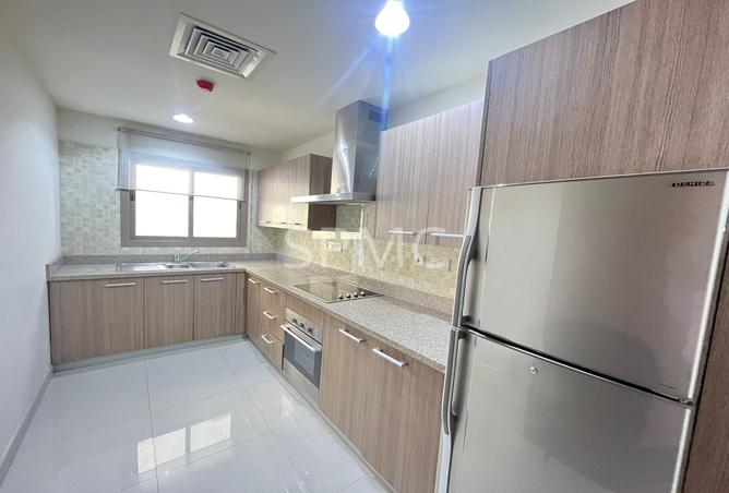 982720 - Property Image 3