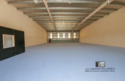 مستودع - استوديو للايجار في سترة - المحافظة الوسطى