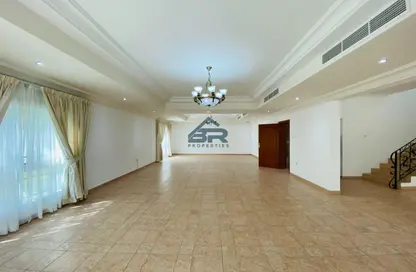 Compound - 3 Bedrooms - 2 Bathrooms for rent in Janabiya - Northern Governorate