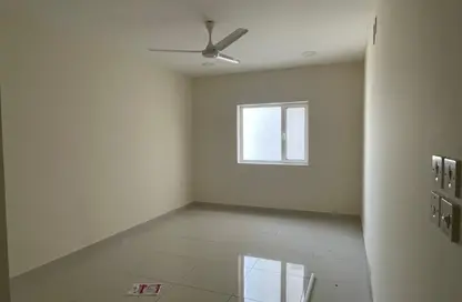 Office Space - Studio - 2 Bathrooms for rent in Saar - Northern Governorate