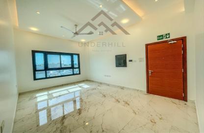 Apartment - 2 Bedrooms - 2 Bathrooms for rent in Busaiteen - Muharraq Governorate