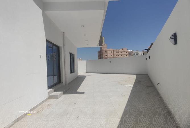 961618 - Property Image 3