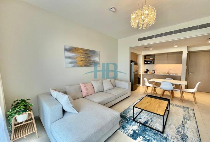 955749 - Property Image 2