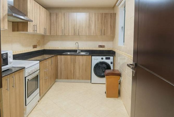 992776 - Property Image 2