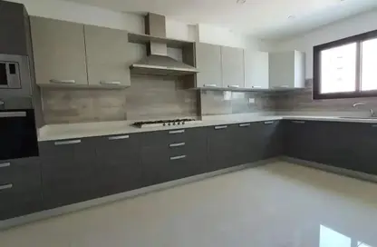 Apartment - 2 Bedrooms - 2 Bathrooms for rent in Hidd - Muharraq Governorate