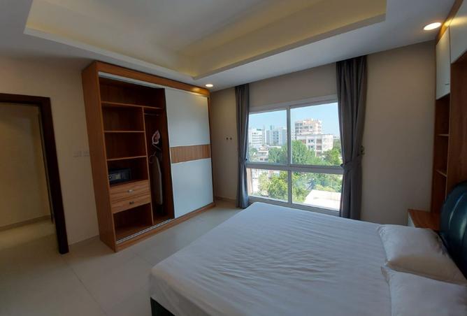 976568 - Property Image 2