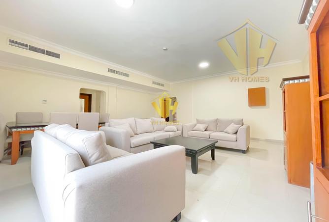 964642 - Property Image 2
