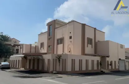 فيلا - 5 غرف نوم - 5 حمامات للبيع في الحد - المحرق