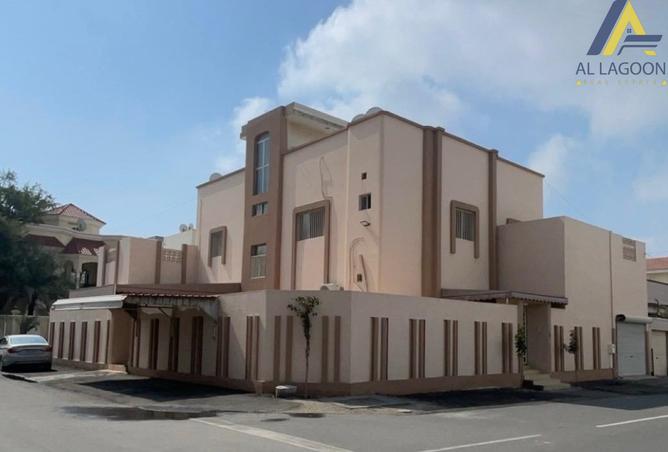 Villa - 5 Bedrooms - 5 Bathrooms for sale in Hidd - Muharraq Governorate