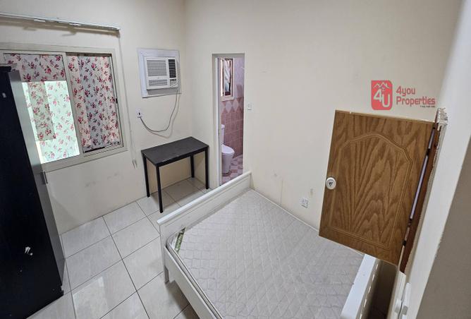 988581 - Property Image 3